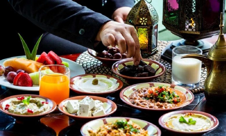 احذر العصائر والمنبهات والمخللات في رمضان