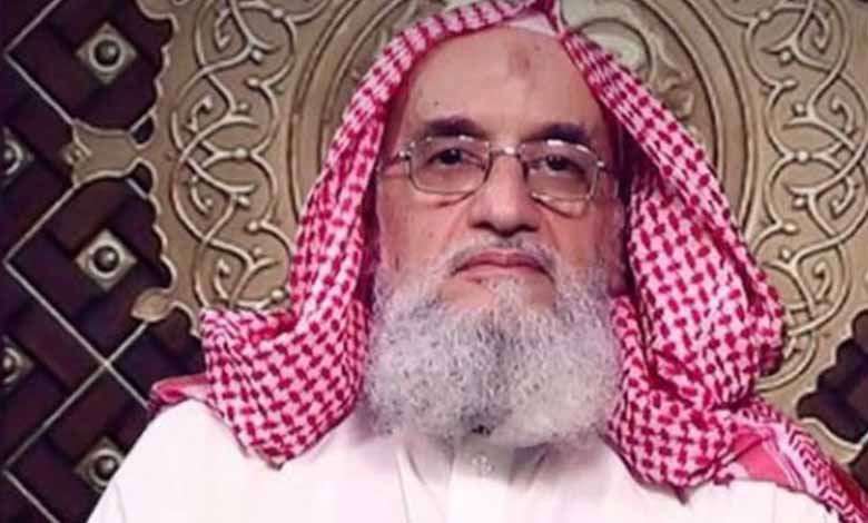 زعيم تنظيم القاعدة: يجب على المسلمين أن يقتدوا بالإرهابيين كنماذج يحتذى بها