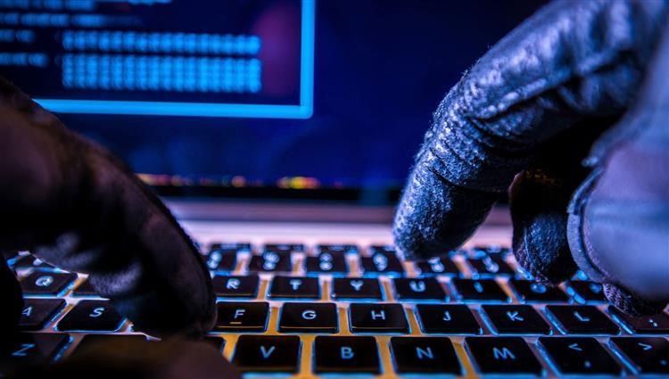 مقابل 10 بيتكوين...قراصنة يعرضون بيانات مليار شخص للبيع