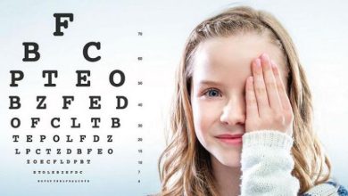أعراض تكشف الإصابة بقصر النظر لدى الأطفال