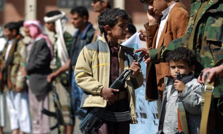 الحوثيون يستخدمون التجنيد المؤقت لاستقطاب شباب اليمن