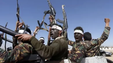 ميليشيات الحوثي تستعرض قوة تنذر بنسف مفاوضات إحياء السلام