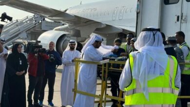 الإمارات تستقبل الطائرة الأولى ضمن مبادرة استضافة 1000 طفل فلسطيني