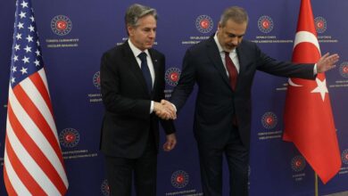 بإجراء مناقشات في أنقرة.. بلينكن يسعى لتهدئة غضب أردوغان
