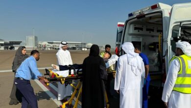 لحظة إنسانية: قبلة إماراتية تخطف القلوب (صور).. التفاصيل