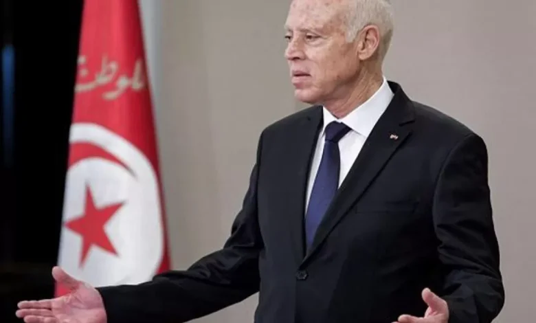 الرئيس التونسي يكشف فساد الإخوان في المؤسسات المالية والبنكية
