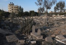 بحثا عن رفات رهائنها.. إسرائيل تنقل الجثث من غزة لفحصها