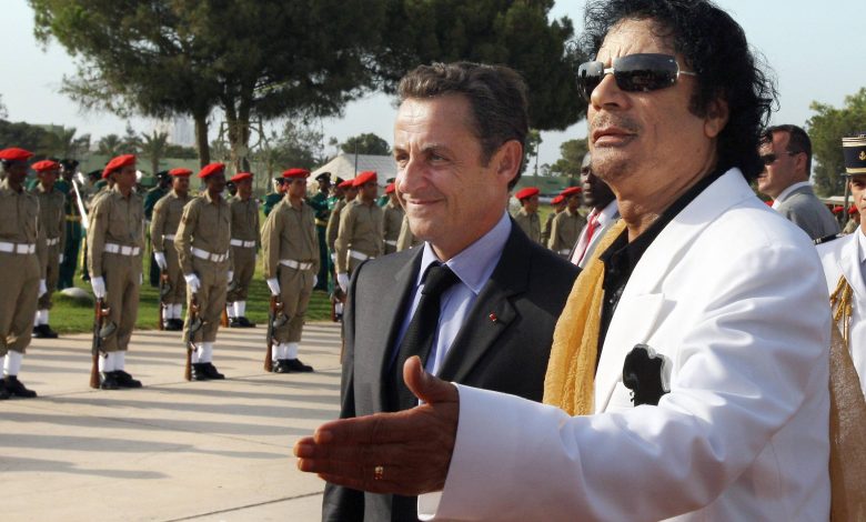 فرنسا تدفع ثمن التخلي عن القذافي