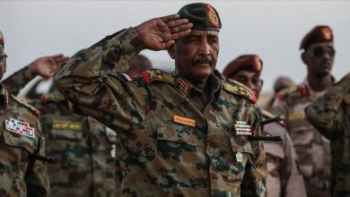 ضغوطات الإخوان على البرهان بالدخول في أي وساطات لحل أزمة السودان