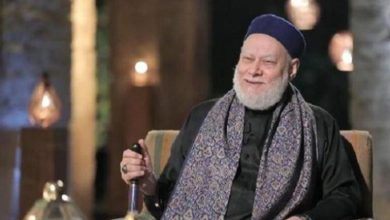 طفلة تسأل «هناك نظريات علمية تخالف القرآن فكيف ذلك؟