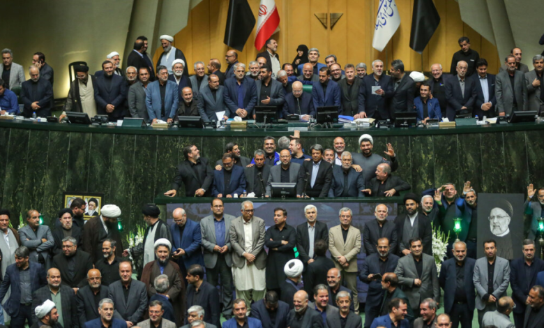 رئاسة البرلمان في إيران تكشف عن تقلبات جديدة