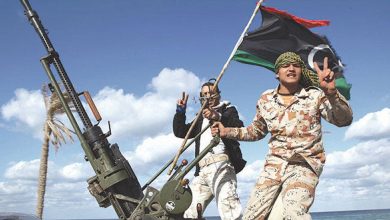 محلل استراتيجي يكشف مخاطر المليشيا المسلحة على ليبيا
