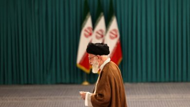 تفاصيل صراعات المتشددين قبل انطلاق السباق الرئاسي الإيراني