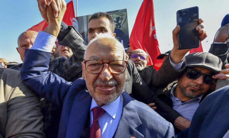 ما سر اختفاء قيادات النهضة التونسية؟