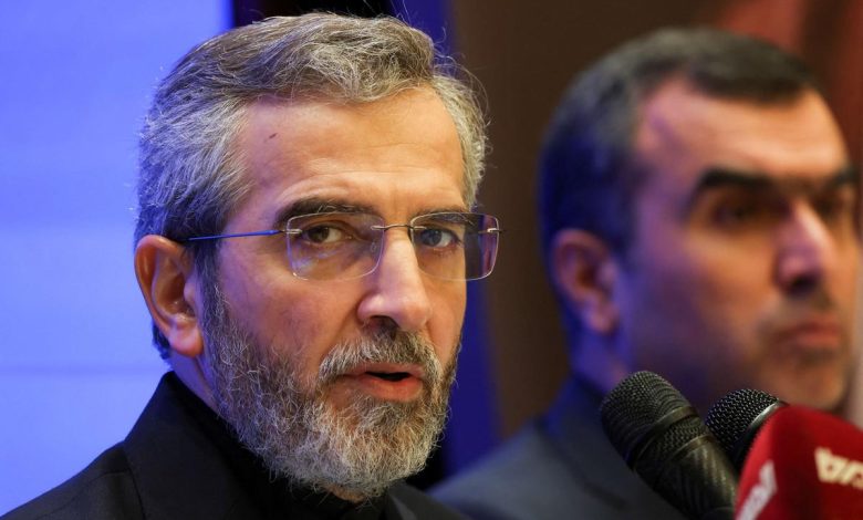 وزير الخارجية الإيراني إلى العراق في مهمة حماية مصالح ونفوذ إيران