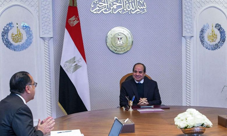 الشعب المصري يترقب حكومة جديدة بتغييرات شاملة.. التفاصيل