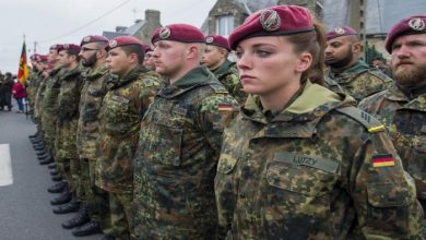 ألمانيا تقترح تجنيد إلزامي للنساء في الجيش