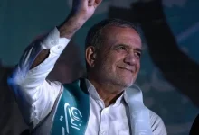 بزشكيان يؤدي اليمين الدستورية رئيساً لإيران ويوجه رسائل طمأنة للداخل والخارج