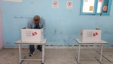 حلم رئاسة تونس يجذب 98 مرشحاً: من مغني راب إلى سياسيين