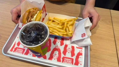 طاهيان يدسان أدوية "إسهال" في الطعام.. والسبب غريب