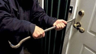 يمنية تقتل لصًا تسلل إلى منزلها: تفاصيل الحادث