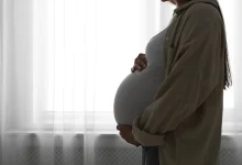 لماذا تكون النساء الحوامل أكثر عرضة لعدوى الخميرة؟