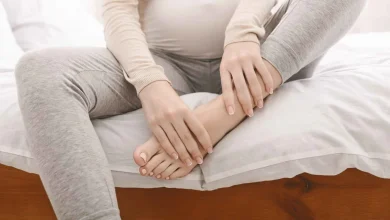 ما هو تململ الساقين أثناء الحمل؟ وكيفية التعامل معه؟