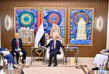 العليمي يشكك في نوايا الحوثيين نحو السلام