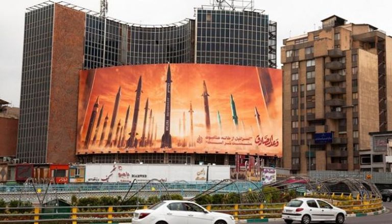 الغرب يلوّح بالتفكيك.. وإيران تحذر من عواقب الحرب