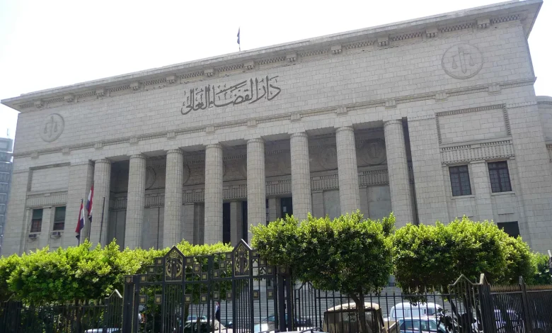 النيابة تحيل محامياً متهمًا بقتل فتاة في المعمورة إلى محكمة الجنايات