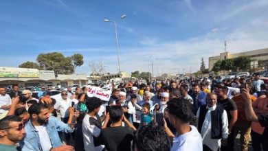 تصاعد الغضب الشعبي في ليبيا.. احتجاجات واستقالات تضرب حكومة الدبيبة
