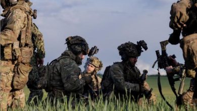 روسيا تكشف سلاحًا جديدًا في أوكرانيا: المُسيّرات الموصولة بالألياف البصرية