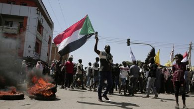 ضربات خاطفة ضد الإسلاميين في بورتسودان تُثير تساؤلات حول موقف الجيش