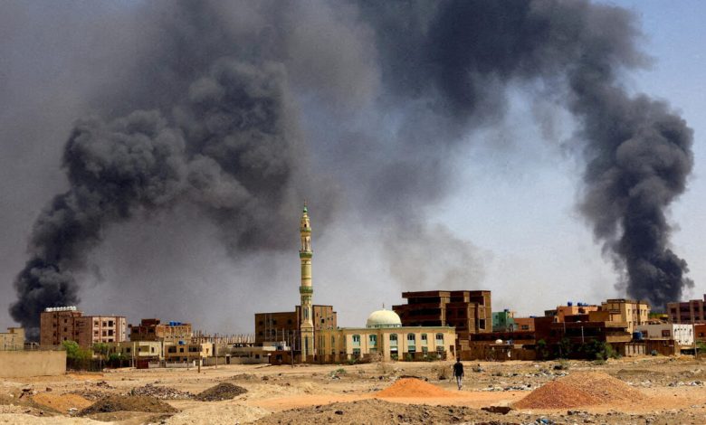 ضربة جوية مفاجئة في بورتسودان تكشف تورط خبراء أجانب وتواطؤ إيراني