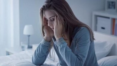 علامة صباحية لا يجب تجاهلها.. هل ترتبط صحوتك المبكرة بمرض صامت؟