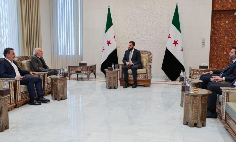 هل يقود جنبلاط جهود وساطة للتهدئة بين الشرع والدروز؟