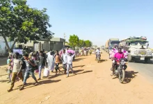 وسط نداءات لوقف الحرب.. اتهامات للجيش السوداني بعرقلة الإغاثة وارتكاب انتهاكات