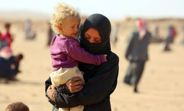 ضغوط دولية تُثمر.. أولى خطوات تفريغ مخيم الهول من النازحين