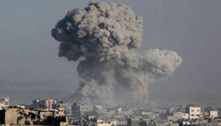 غزة تحت النار.. قصف إسرائيلي يودي بحياة 14 مدنيًا