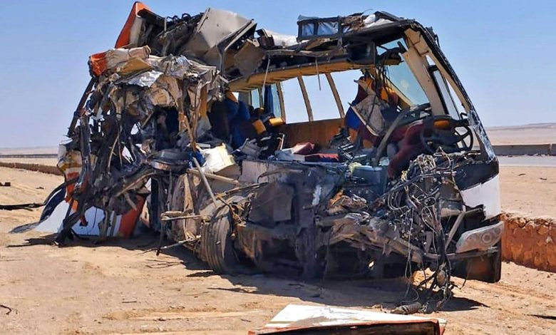 حوادث الطرق في مصر... بين الواقع المر والتحذير من التوظيف السياسي