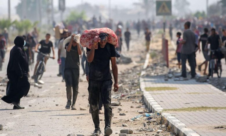 ضغوط عالمية تجبر إسرائيل على السماح بإدخال الإغاثة لغزة