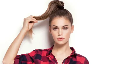 موضة خطيرة.. كيف تؤذي تسريحة ذيل الحصان شعرك وجسمك؟