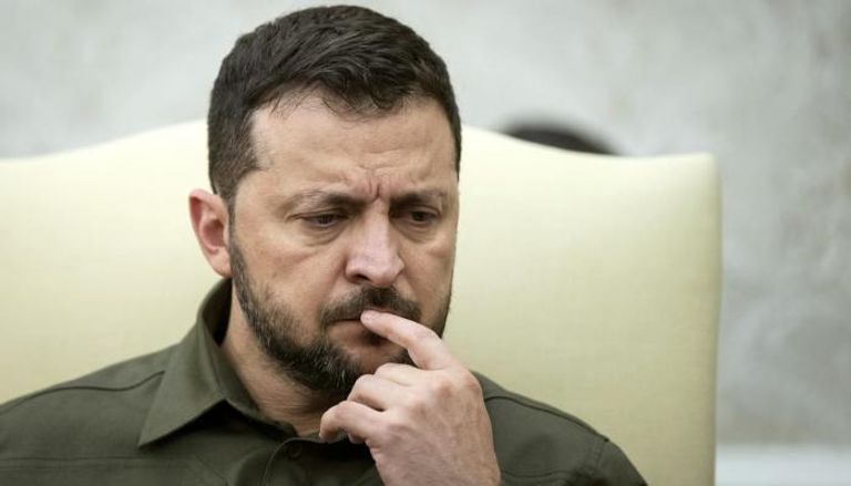 اتهامات جديدة من كييف.. زيلينسكي يتهم روسيا بتوسيع الحرب عبر المرتزقة