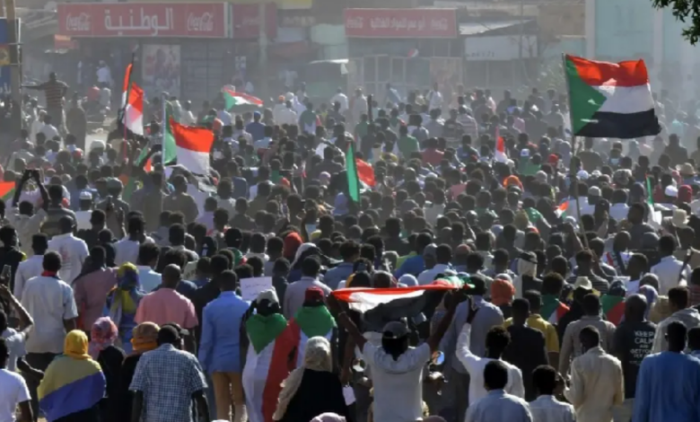 بورتسودان بين الانقسامات والفوضى.. أين تتجه السلطة الانتقالية؟