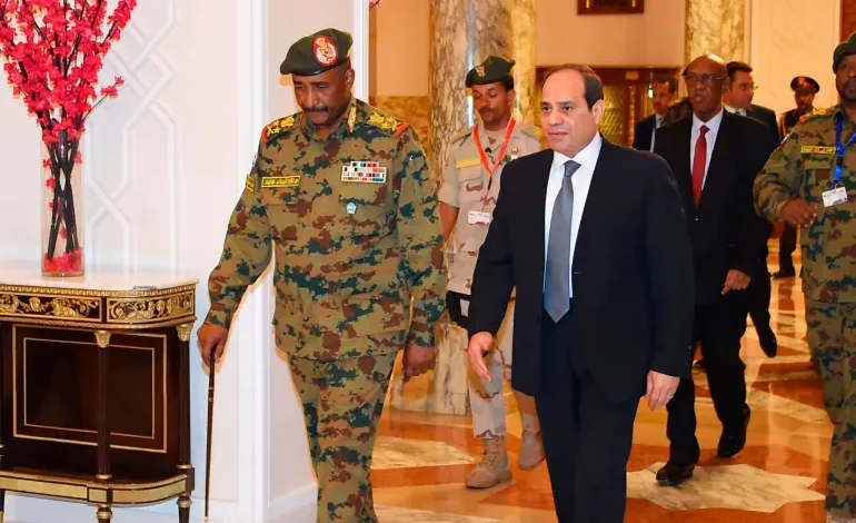 حلايب وشلاتين.. هل تحولت من نزاع حدودي إلى وصاية مصرية على السودان؟