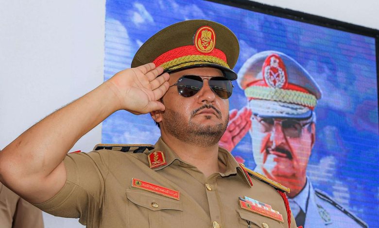 صدام حفتر في منصب نائب والده تمهيداً لوراثة السلطة