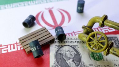 إيران تقلل من تأثير العقوبات الأممية على صادراتها النفطية