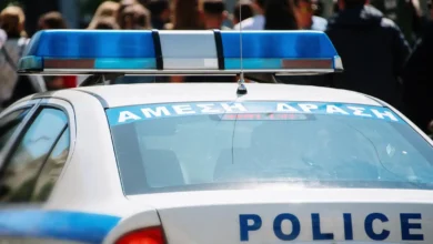السلطات اليونانية تعتقل مسنًا بتهمة الاحتفاظ بآثار ومواد بشرية محظورة