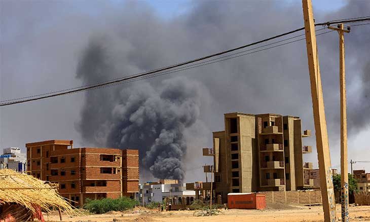 السودان تحت نيران المسيّرات: مقتل اللواء أبو عبيدة واستهداف مصفاة الجيلي يفتحان مرحلة جديدة من الصراع