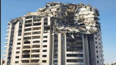 تصعيد عنيف.. برج مشتهى يسقط تحت قصف إسرائيل على قطاع غزة
